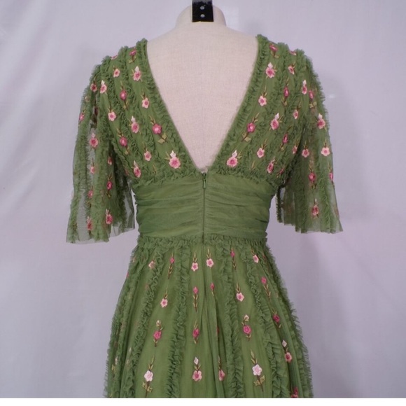 NWT Mac Duggal Green V-Neck Ruffle Gown - Picture 4 of 4